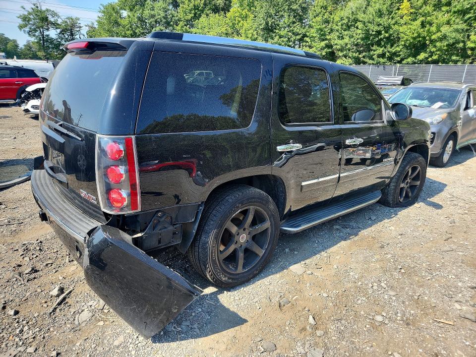 Photo 3 from auction – 2011 GMC YUKON with VIN 1GKS2EEF6BR200879