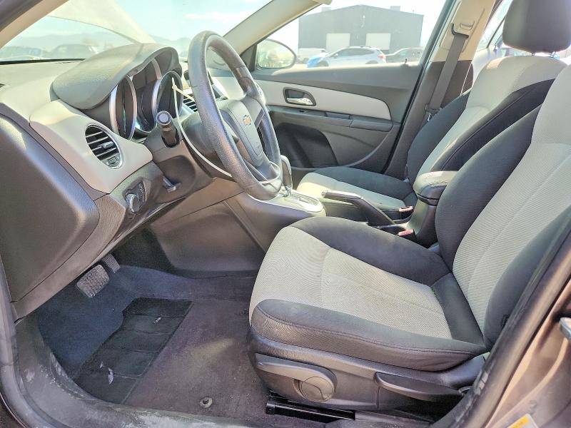 Photo 7 from auction – 2011 CHEVROLET CRUZE with VIN 1G1PC5SH6B7122967