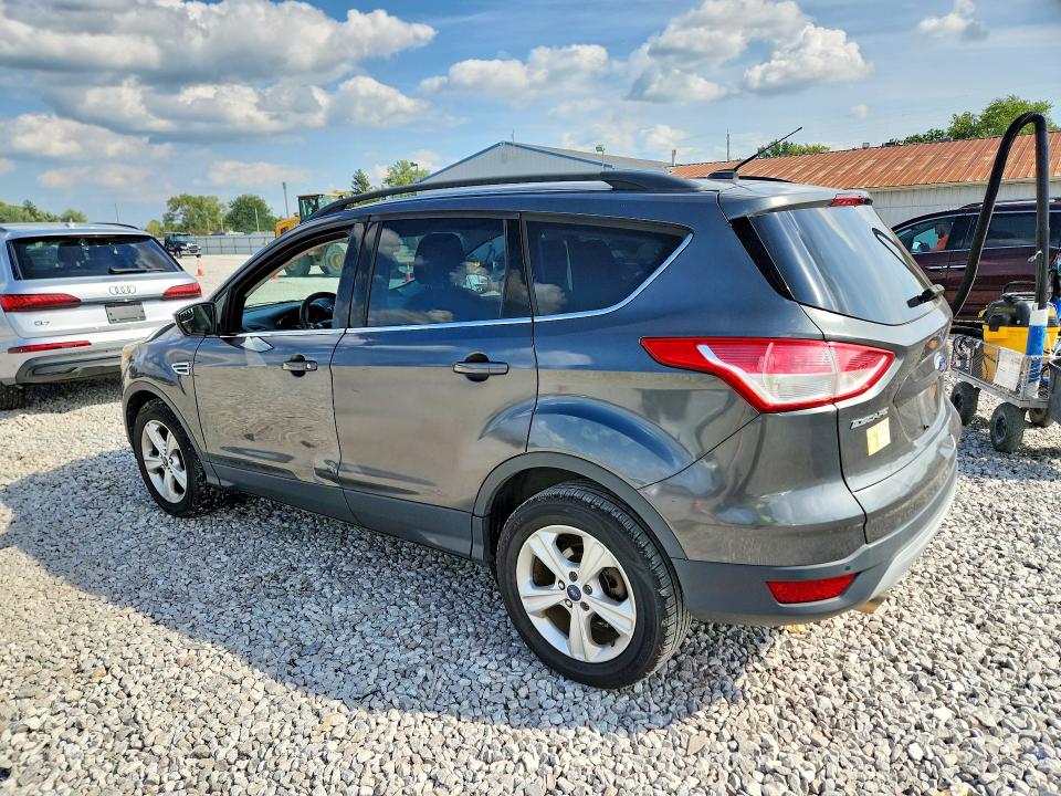 Photo 2 from auction – 2016 FORD ESCAPE with VIN 1FMCU0GXXGUB40270