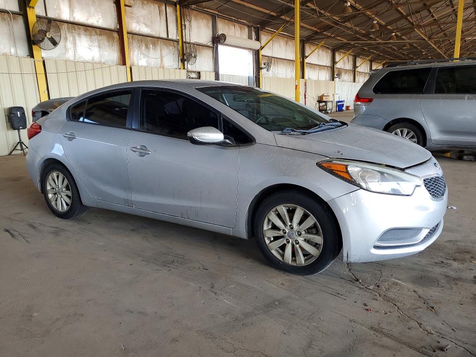 Photo 4 from auction – 2015 KIA FORTE with VIN KNAFX4A60F5383107