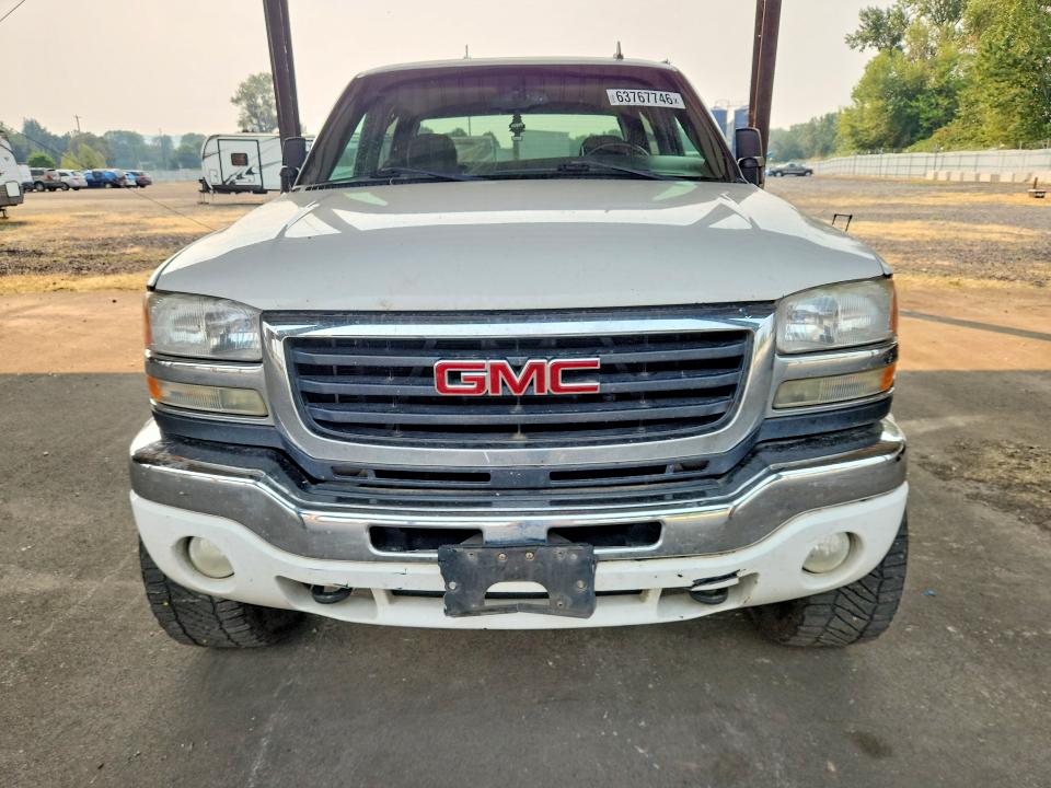Photo 5 from auction – 2006 GMC SIERRA with VIN 1GTHK23UX6F265361
