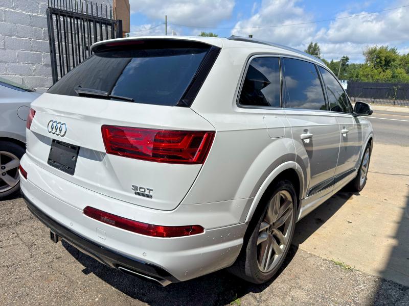 Photo 4 from auction – 2018 AUDI Q7 with VIN WA1VAAF7XJD023271