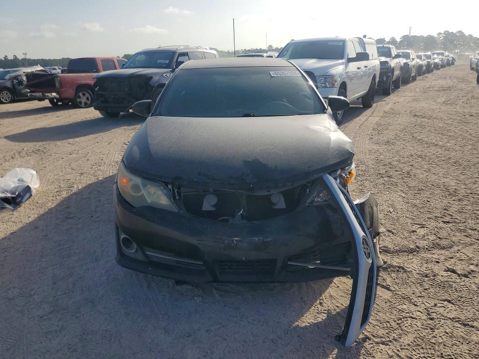 Zdjęcie 5 z aukcji – 2014 TOYOTA CAMRY z VIN 4T1BF1FK8EU407792