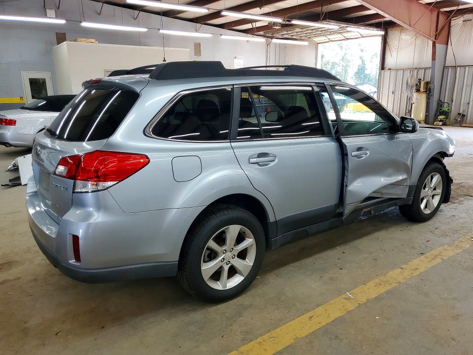 Photo 3 from auction – 2013 SUBARU OUTBACK with VIN 4S4BRCGC0D3275383