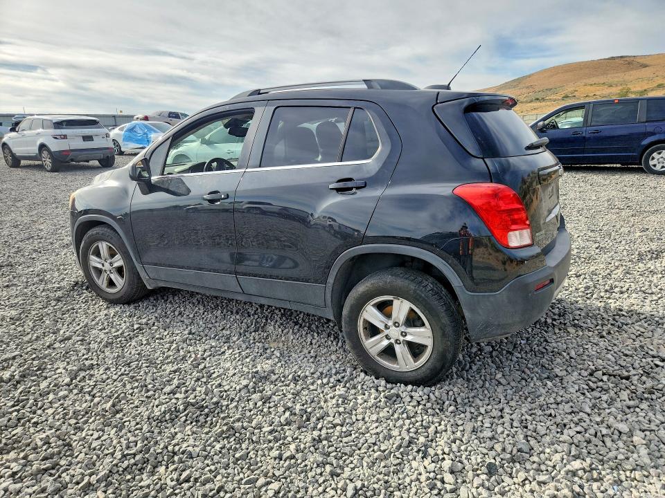 Photo 2 from auction – 2015 CHEVROLET TRAX with VIN 3GNCJRSB1FL174627
