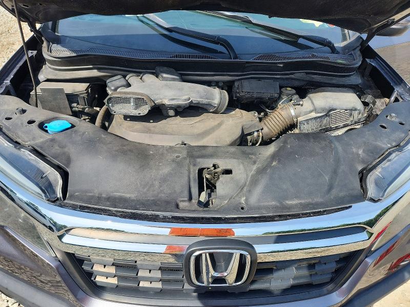 Photo 11 from auction – 2017 HONDA RIDGELINE with VIN 5FPYK3F60HB007013
