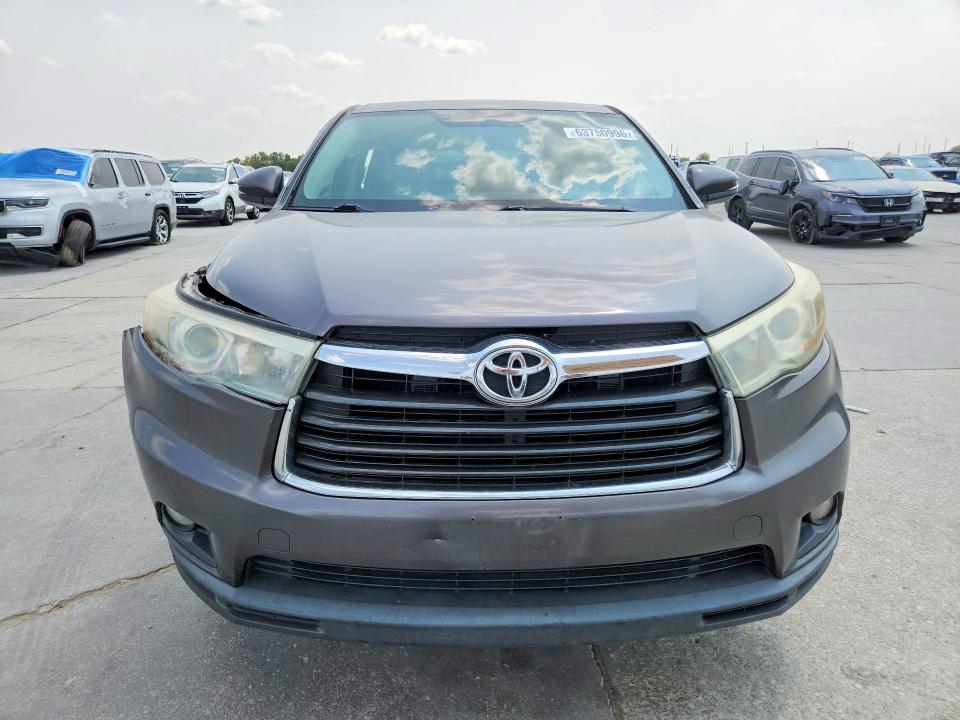 Photo 5 from auction – 2015 TOYOTA HIGHLANDER with VIN 5TDZKRFH6FS104338
