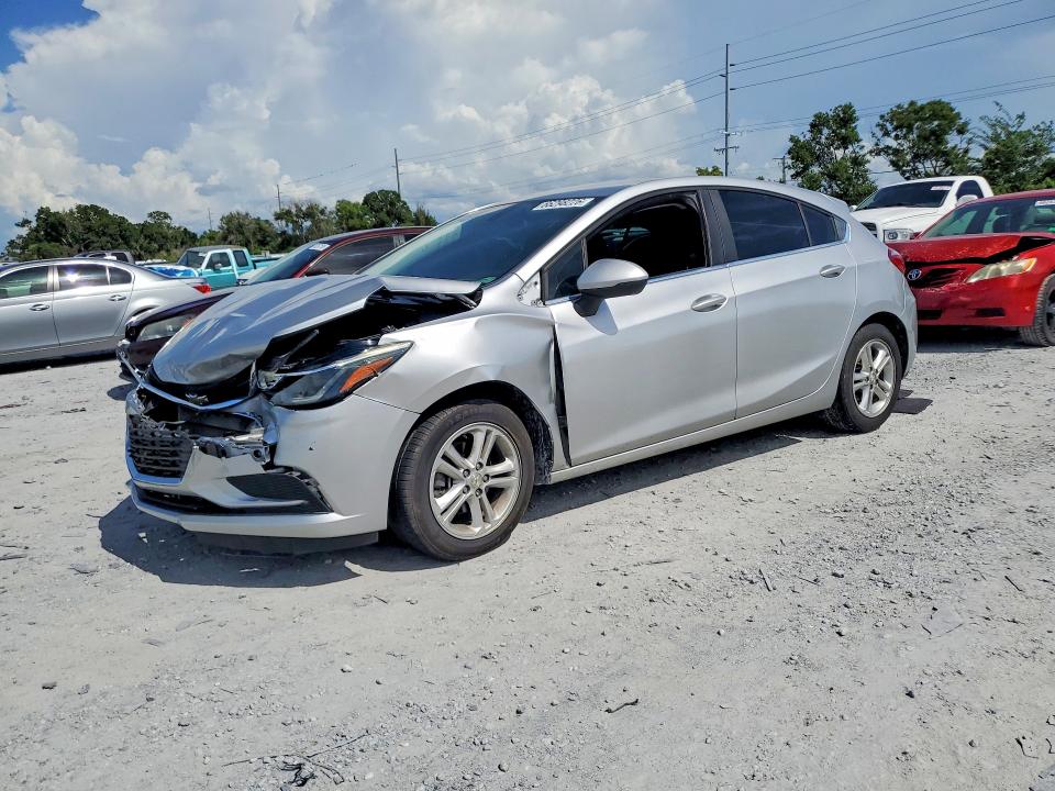CHEVROLET CRUZE 2017 with VIN 3G1BE6SMXHS598415 - Photo from auction