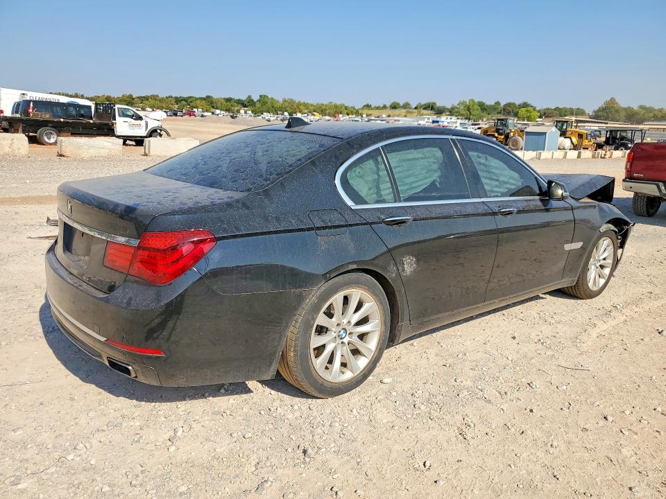 Photo 3 from auction – 2014 BMW 740 with VIN WBAYA6C59ED144430