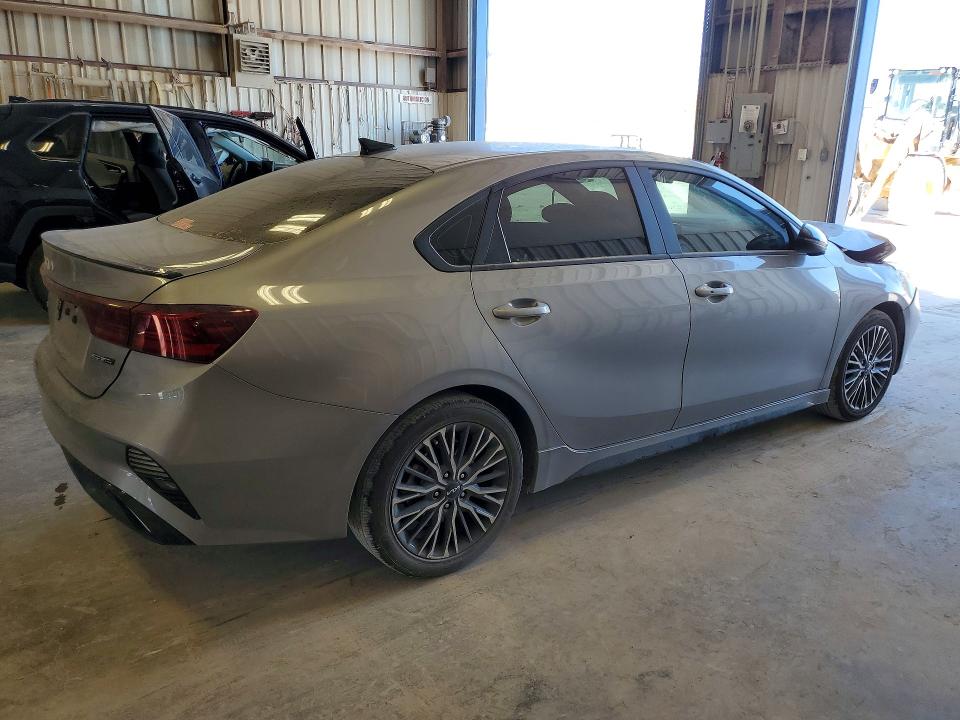 Photo 3 from auction – 2024 KIA FORTE with VIN 3KPF54AD4RE693129