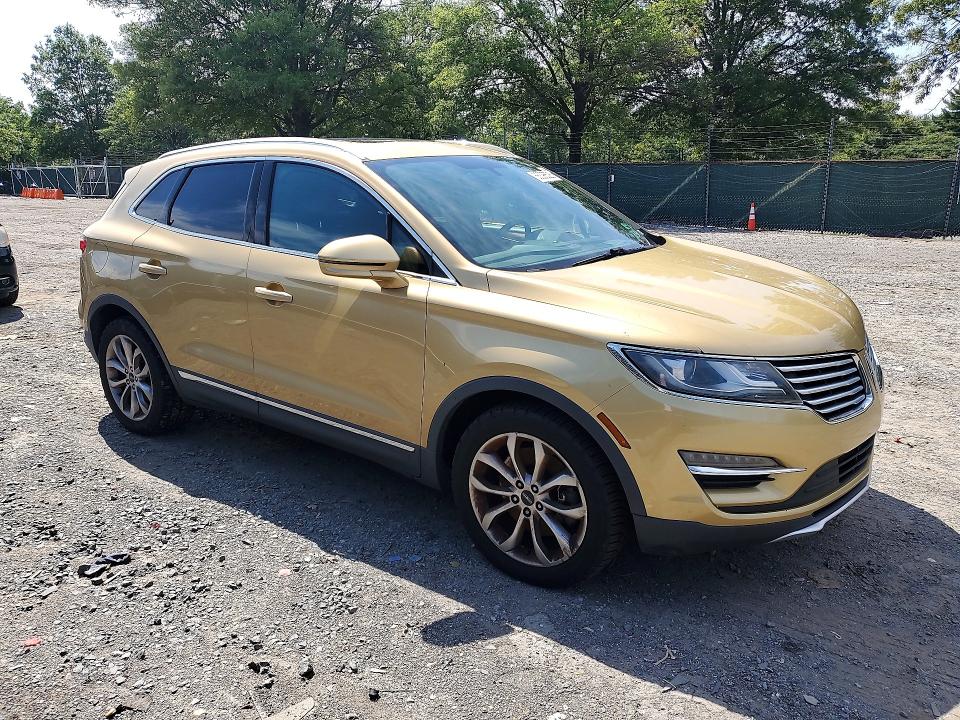 Снимка 4 от търг – 2015 LINCOLN MKC с VIN 5LMCJ1A97FUJ10941