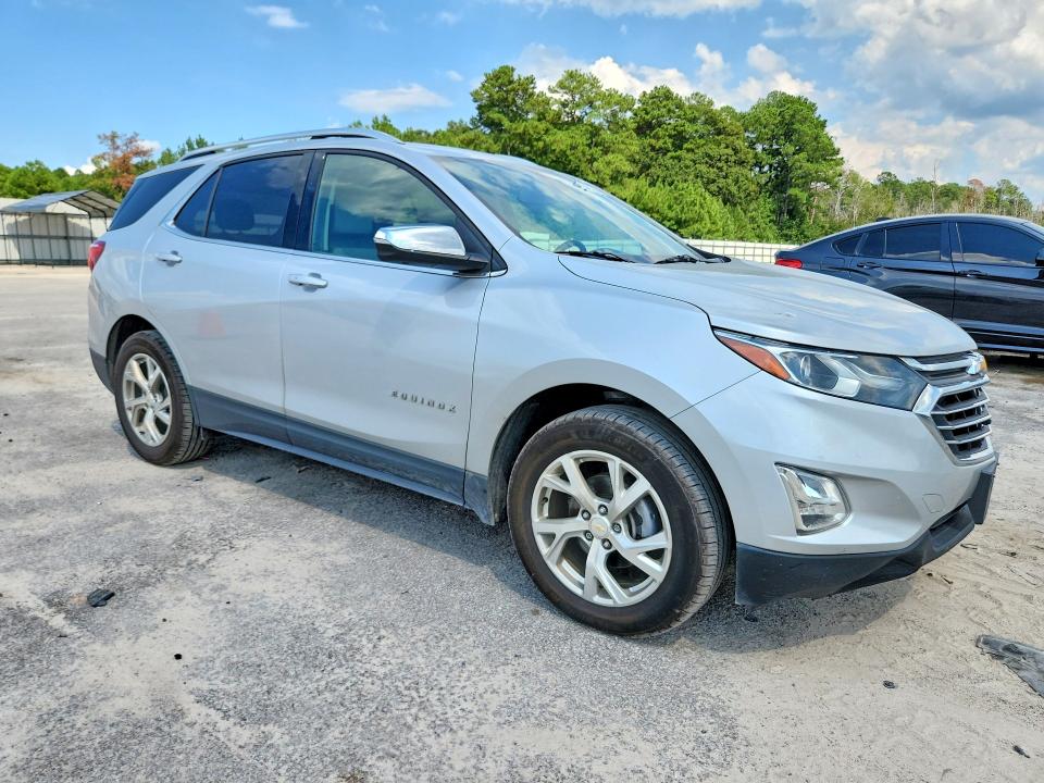 Photo 4 from auction – 2018 CHEVROLET EQUINOX with VIN 2GNAXVEV5J6328189