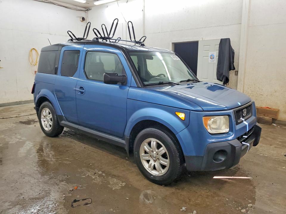 Photo 4 from auction – 2006 HONDA ELEMENT with VIN 5J6YH28746L025011