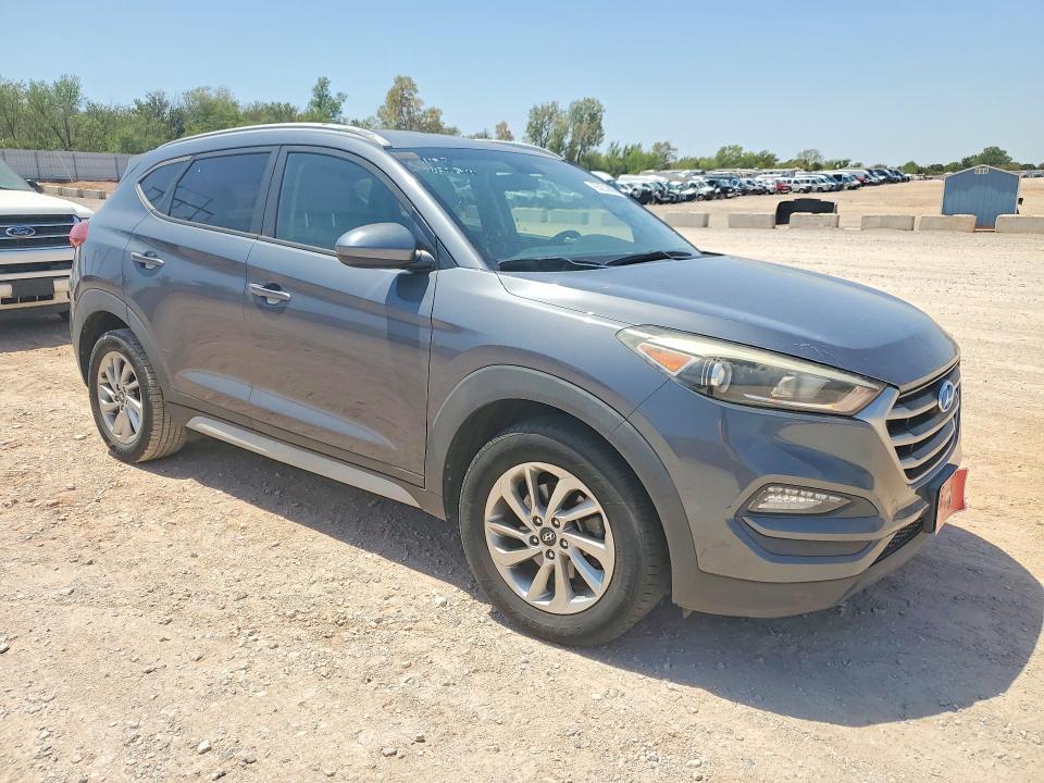 Photo 4 from auction – 2018 HYUNDAI TUCSON with VIN KM8J3CA40JU654839
