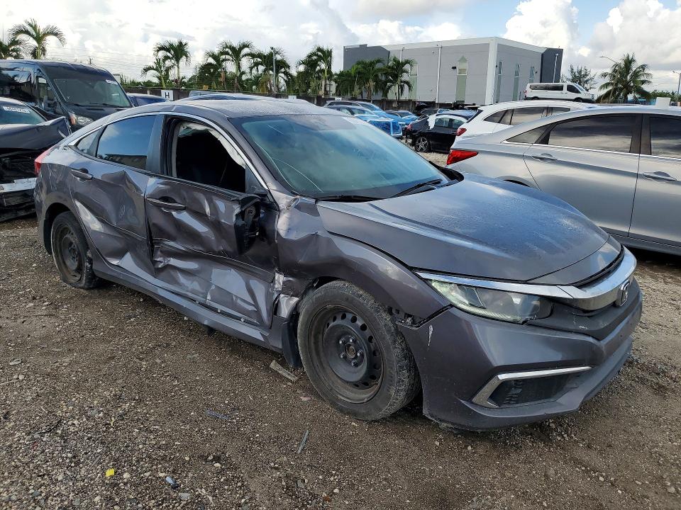 Photo 4 from auction – 2019 HONDA CIVIC with VIN 19XFC2F61KE013049