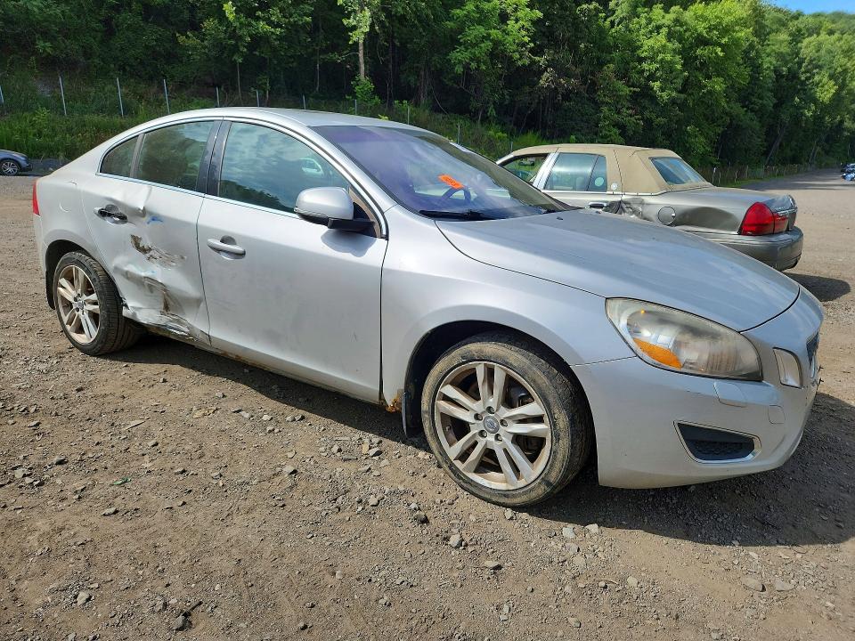 Photo 4 from auction – 2012 VOLVO S60 with VIN YV1622FS8C2099887