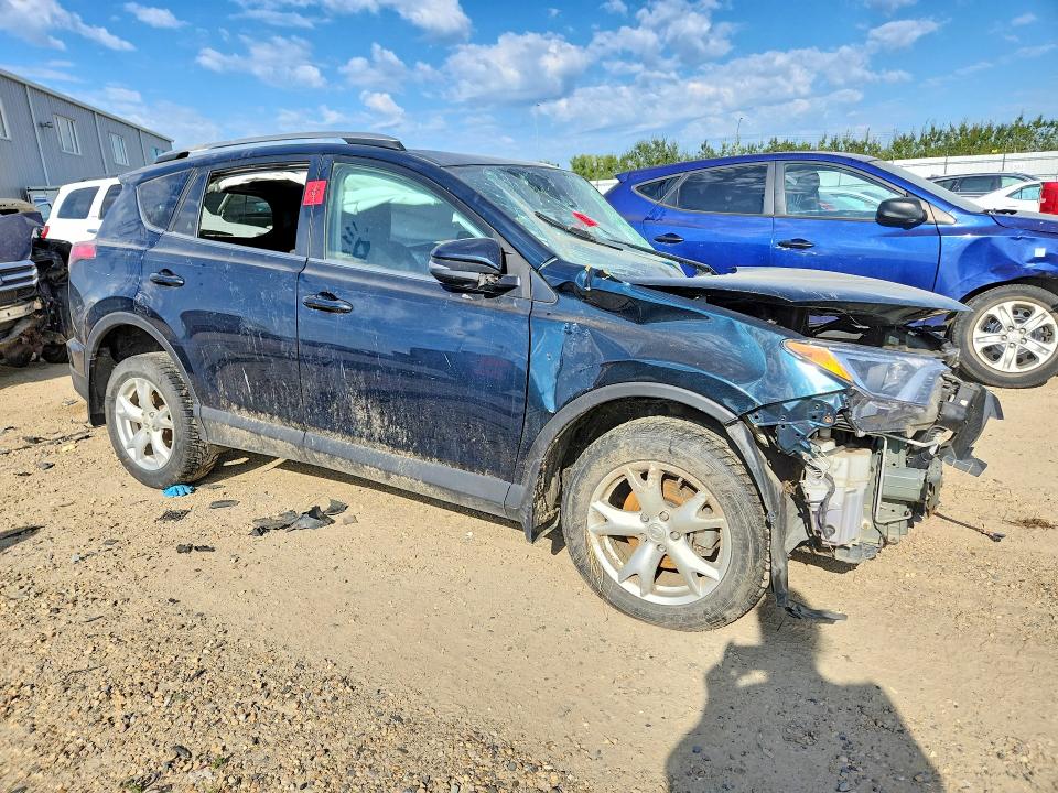 صورة رقم 4 من المزاد - 2018 TOYOTA RAV4 مع VIN 2T3RFREV8JW828700