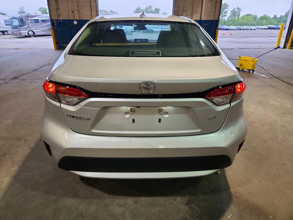 Photo 6 from auction – 2022 TOYOTA COROLLA with VIN 5YFEPMAE4NP297645