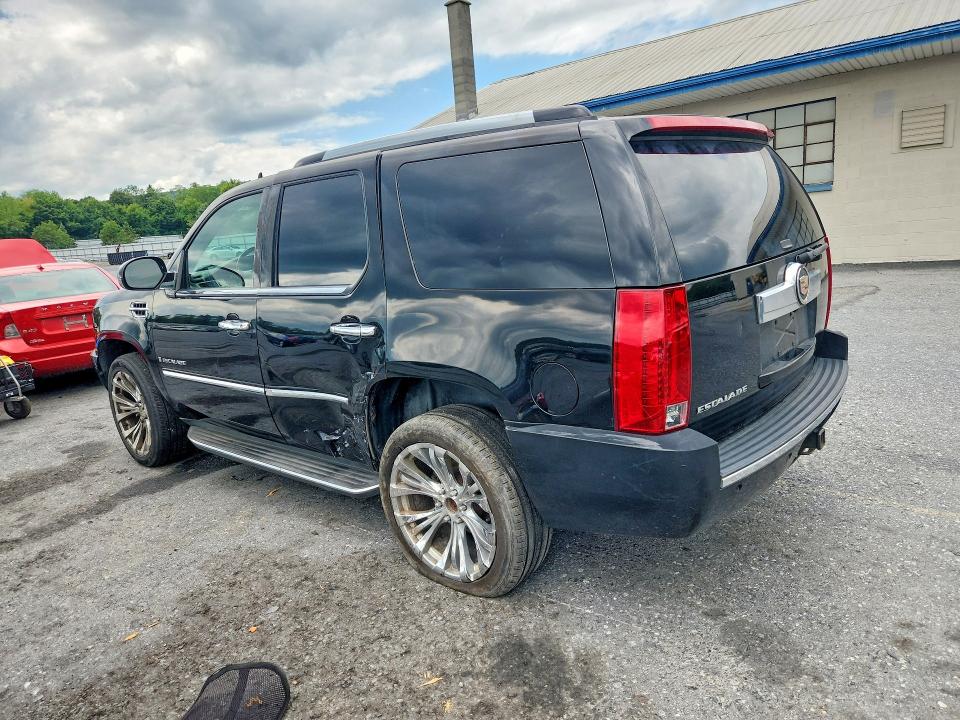 Photo 2 from auction – 2007 CADILLAC ESCALADE with VIN 1GYFK63847R345931