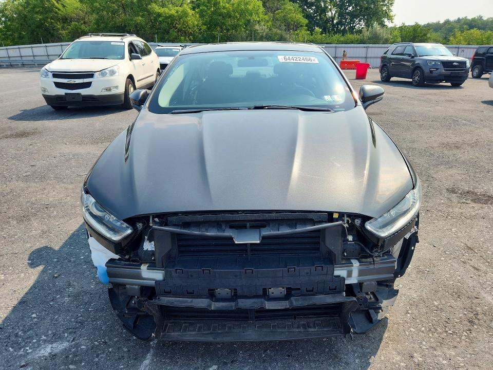 Foto 5 de la subasta – 2016 FORD FUSION con VIN 3FA6P0T96GR310167