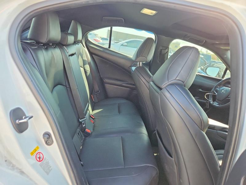 Zdjęcie 11 z aukcji – 2019 LEXUS UX z VIN JTHY3JBH0K2007877