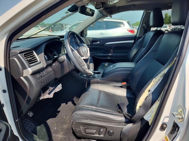 Photo 7 from auction – 2018 TOYOTA HIGHLANDER with VIN 5TDJZRFH5JS894930