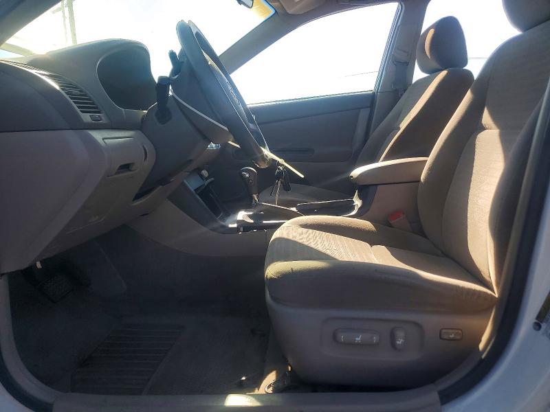 Photo 7 from auction – 2005 TOYOTA CAMRY with VIN 4T1BE32K05U637007