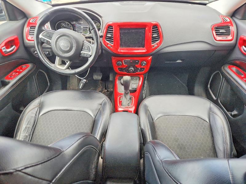 Photo 8 from auction – 2018 JEEP COMPASS with VIN 3C4NJDBB3JT107640