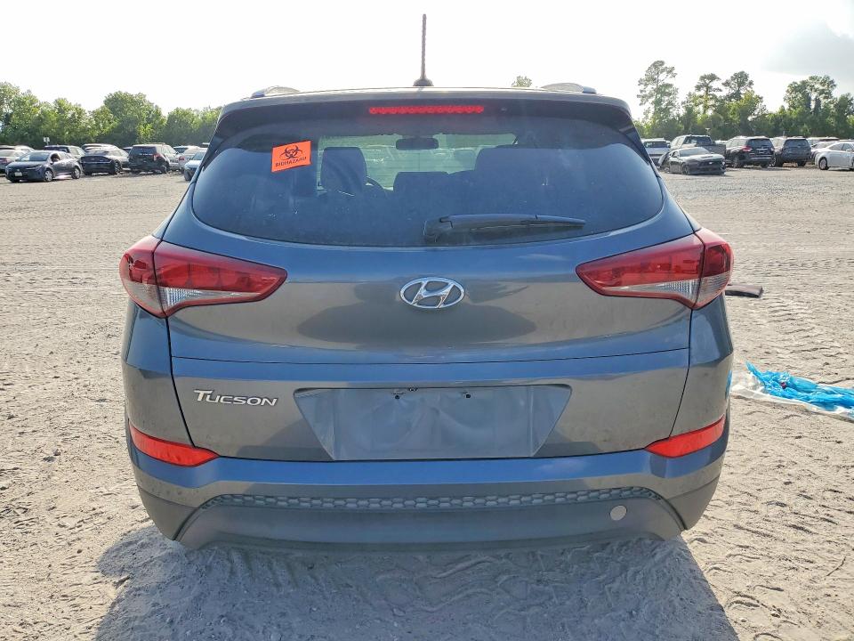 Photo 6 from auction – 2017 HYUNDAI TUCSON with VIN KM8J33A44HU266166