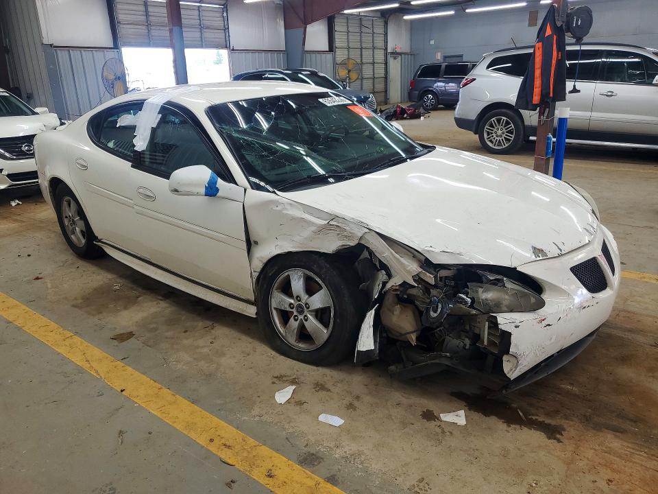 Photo 4 from auction – 2006 PONTIAC GRAND PRIX with VIN 2G2WP552861201093