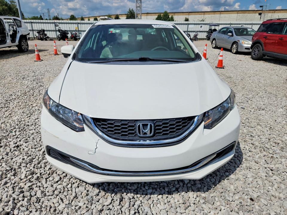 Photo 5 from auction – 2015 HONDA CIVIC with VIN 19XFB2F70E078136