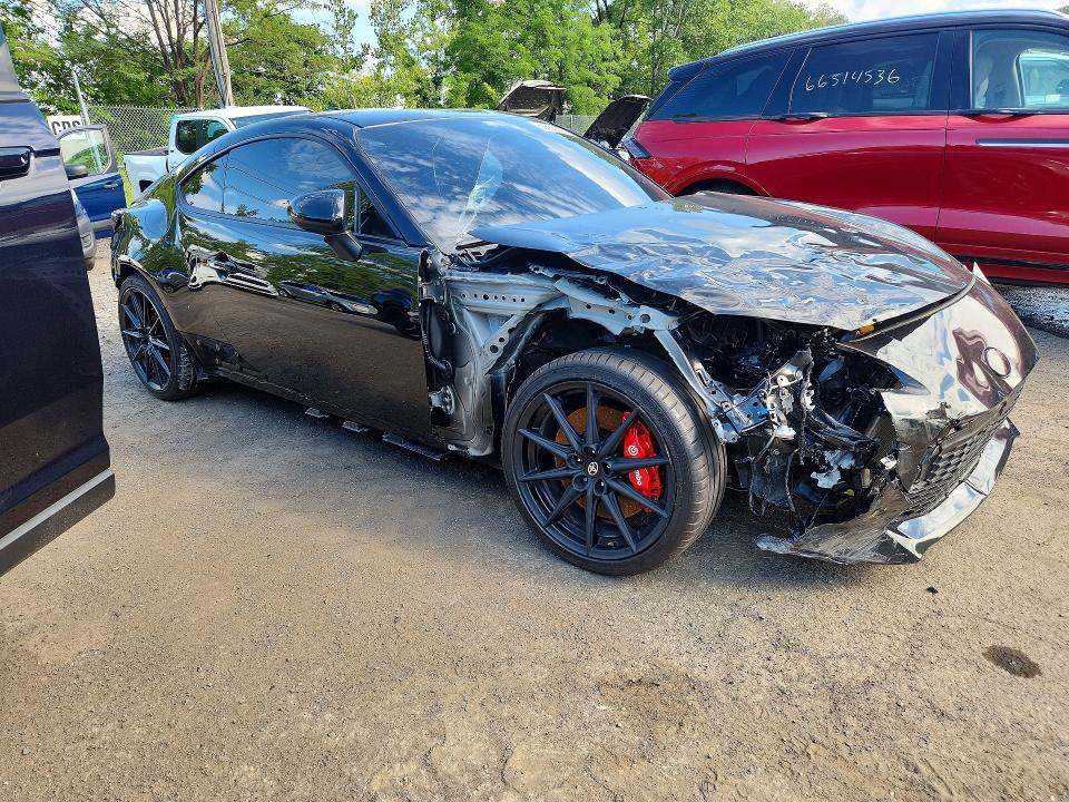 Фото 4 с аукциона – 2026 TOYOTA GR 86 с VIN JF1ZNBE13T8076913