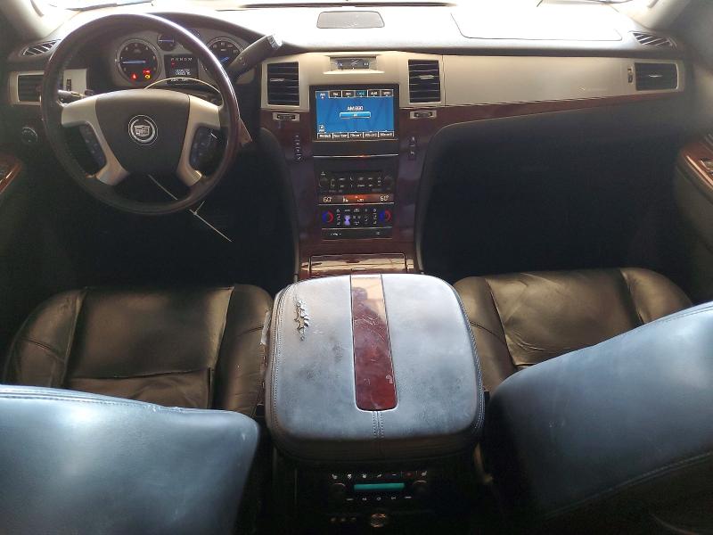 Photo 8 from auction – 2011 CADILLAC ESCALADE with VIN 1GYS3CEF4BR356037