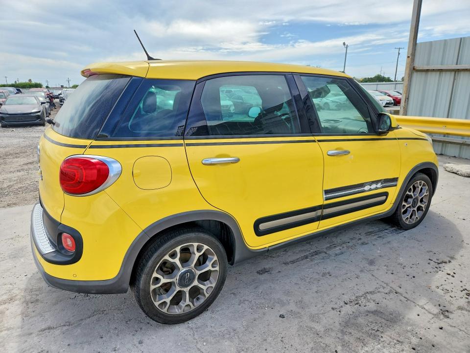 Foto 3 de la subasta – 2014 FIAT 500L con VIN ZFBCFADH6EZ018851