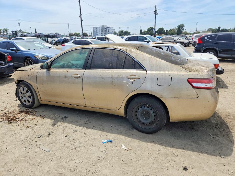 Photo 2 from auction – 2011 TOYOTA CAMRY with VIN 4T1BF3EK8BU131882