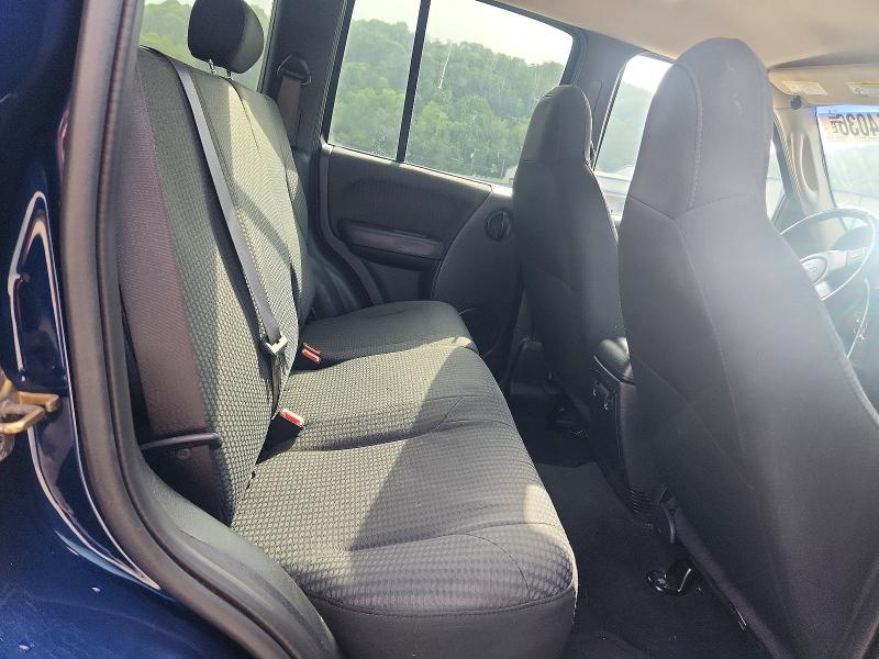 Photo 11 from auction – 2002 JEEP LIBERTY with VIN 1J4GL48K52W353766