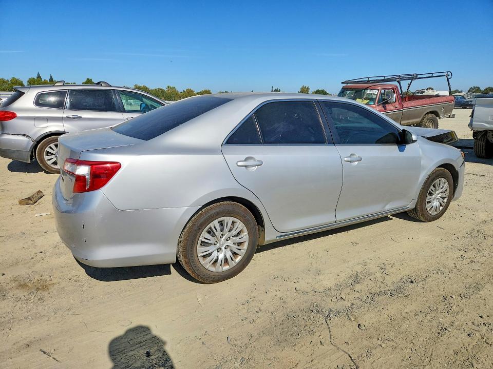Photo 3 from auction – 2012 TOYOTA CAMRY with VIN 4T1BF1FK5CU519673