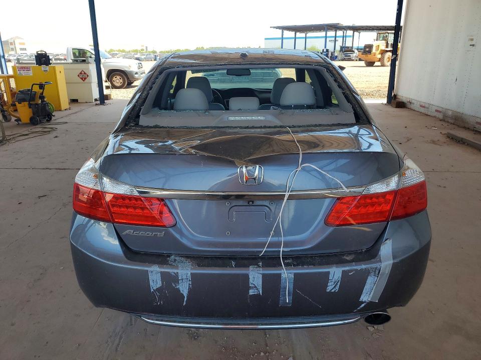 Photo 6 from auction – 2015 HONDA ACCORD with VIN 1HGCR2F82FA004907