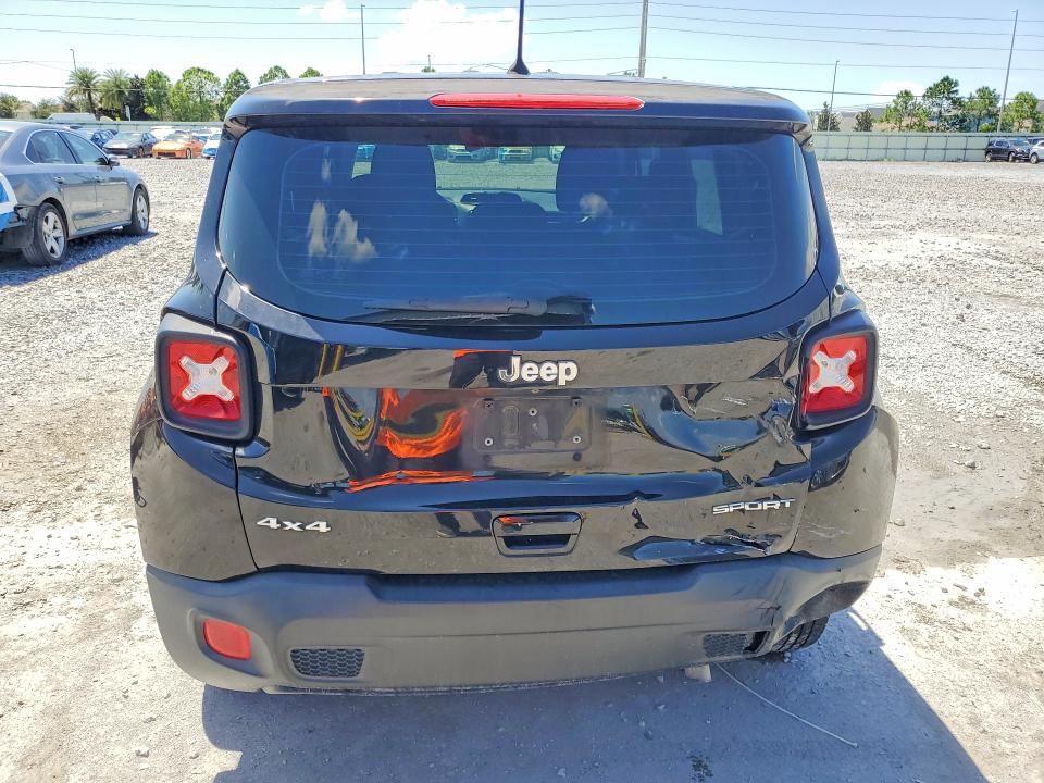 Photo 6 from auction – 2018 JEEP RENEGADE with VIN ZACCJBAB7JPH10109