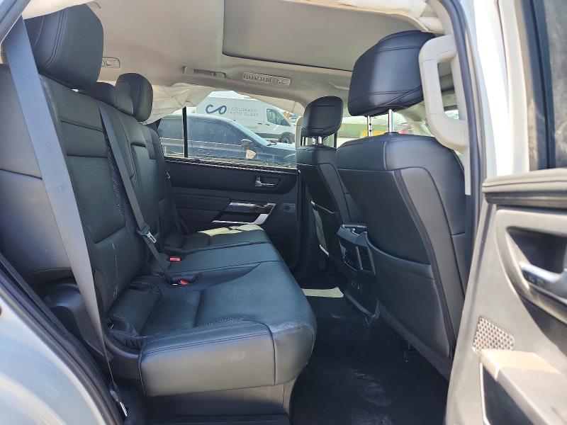 Photo 11 from auction – 2023 TOYOTA SEQUOIA with VIN 7SVAAABA2PX004085