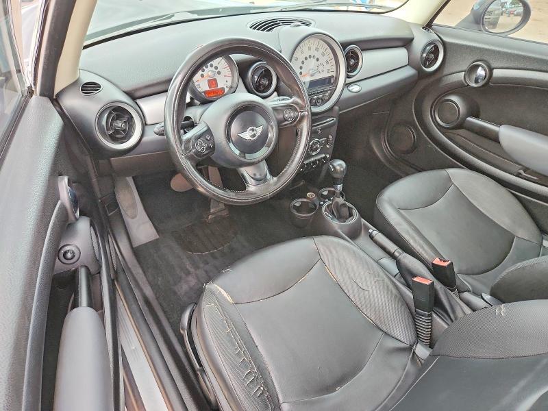 Photo 8 from auction – 2011 MINI COOPER with VIN WMWSU3C52BT098193