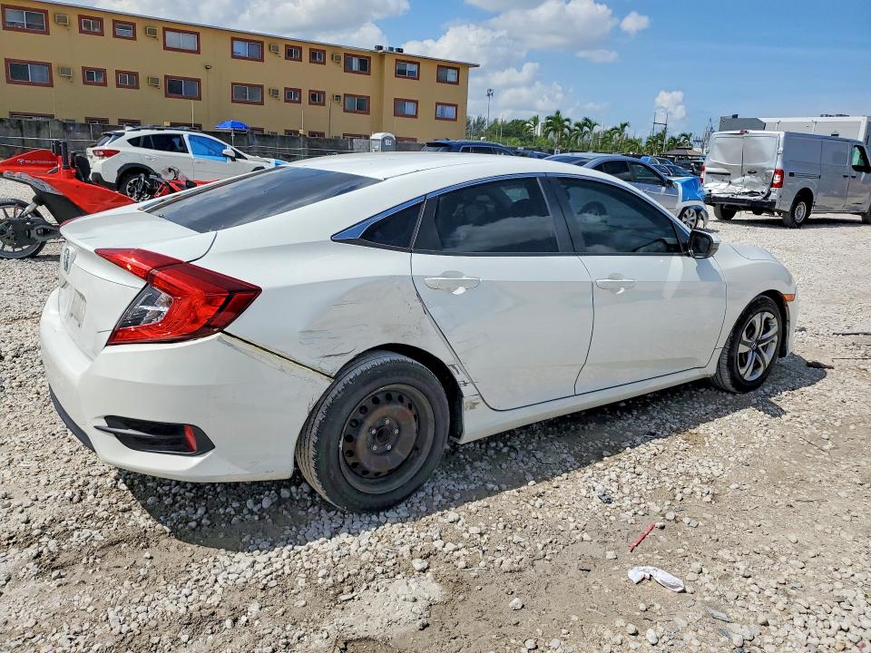 Photo 3 from auction – 2017 HONDA CIVIC with VIN 19XFC2F5XHE041237