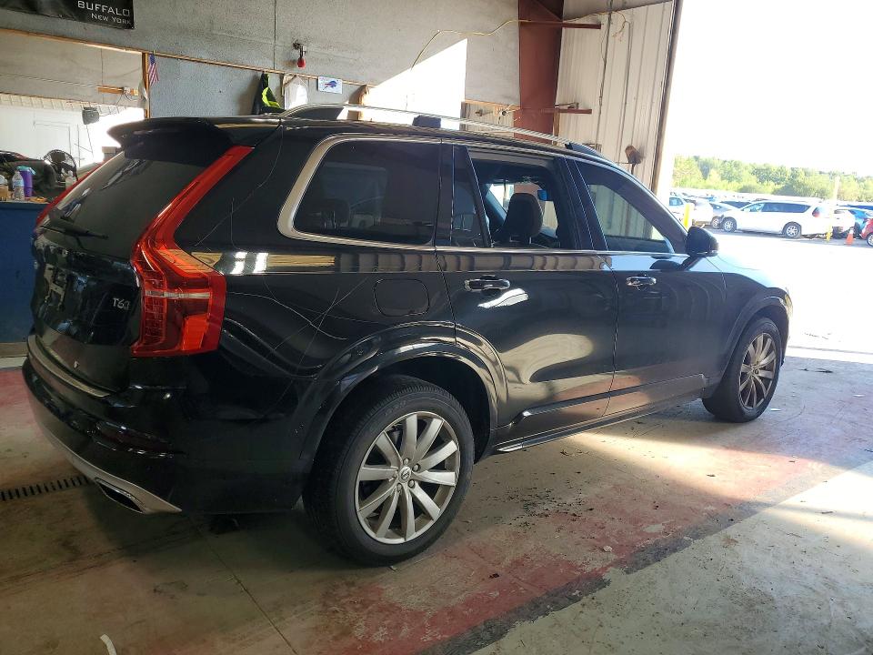 Photo 3 from auction – 2017 VOLVO XC90 with VIN YV4A22PK8H1126210