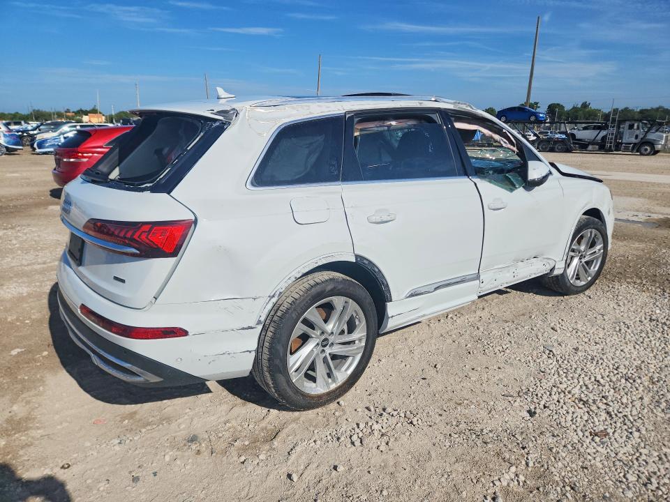 Photo 3 from auction – 2023 AUDI Q7 with VIN WA1LCBF7XPD028552