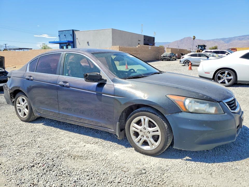 Photo 4 from auction – 2008 HONDA ACCORD with VIN JHMCP26428C047022