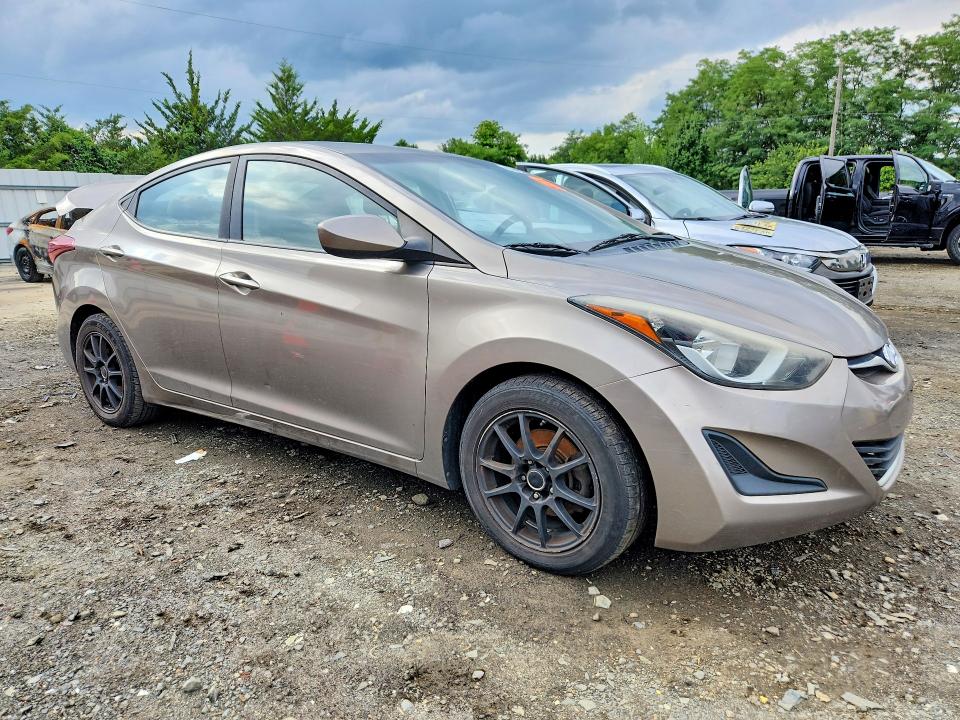 Снимка 4 от търг – 2016 HYUNDAI ELANTRA с VIN 5NPDH4AE8GH664930