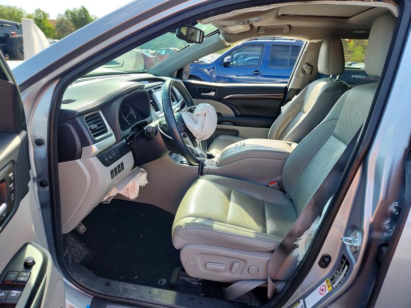 Photo 7 from auction – 2016 TOYOTA HIGHLANDER with VIN 5TDDKRFH3GS279948
