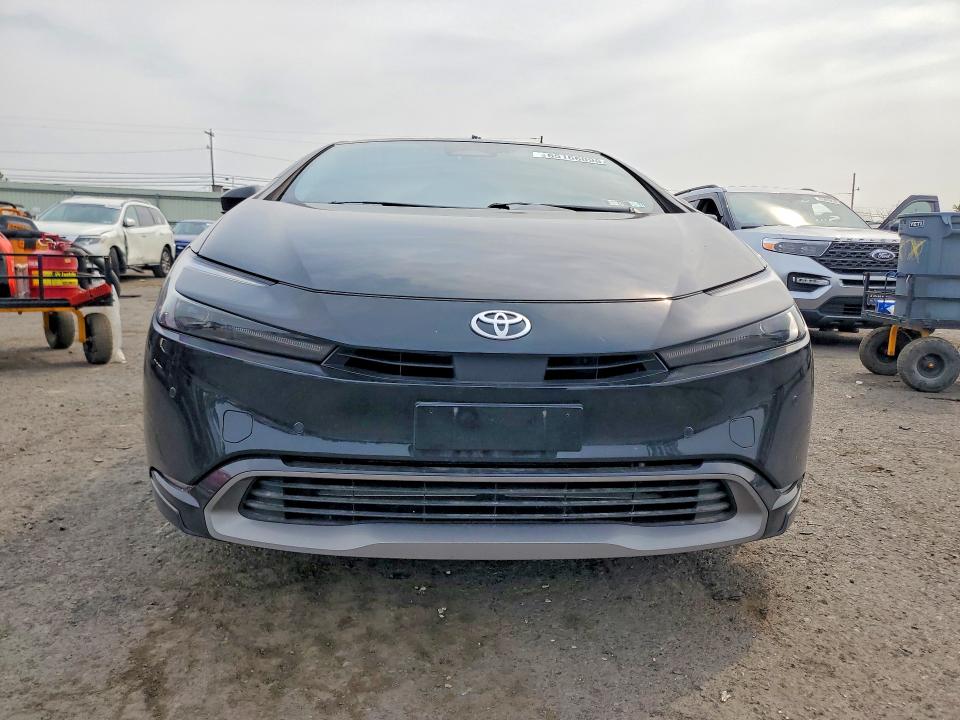 Photo 5 from auction – 2023 TOYOTA PRIUS with VIN JTDADABU5P3002138