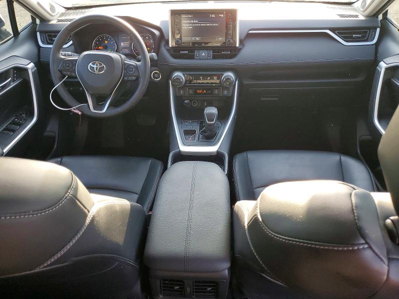 Photo 8 from auction – 2020 TOYOTA RAV4 with VIN 2T3C1RFV4LW097933