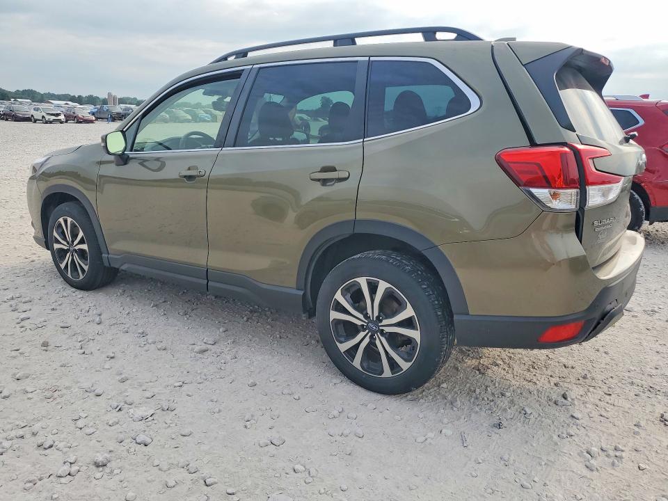 Photo 2 from auction – 2023 SUBARU FORESTER with VIN JF2SKAPC6PH402918